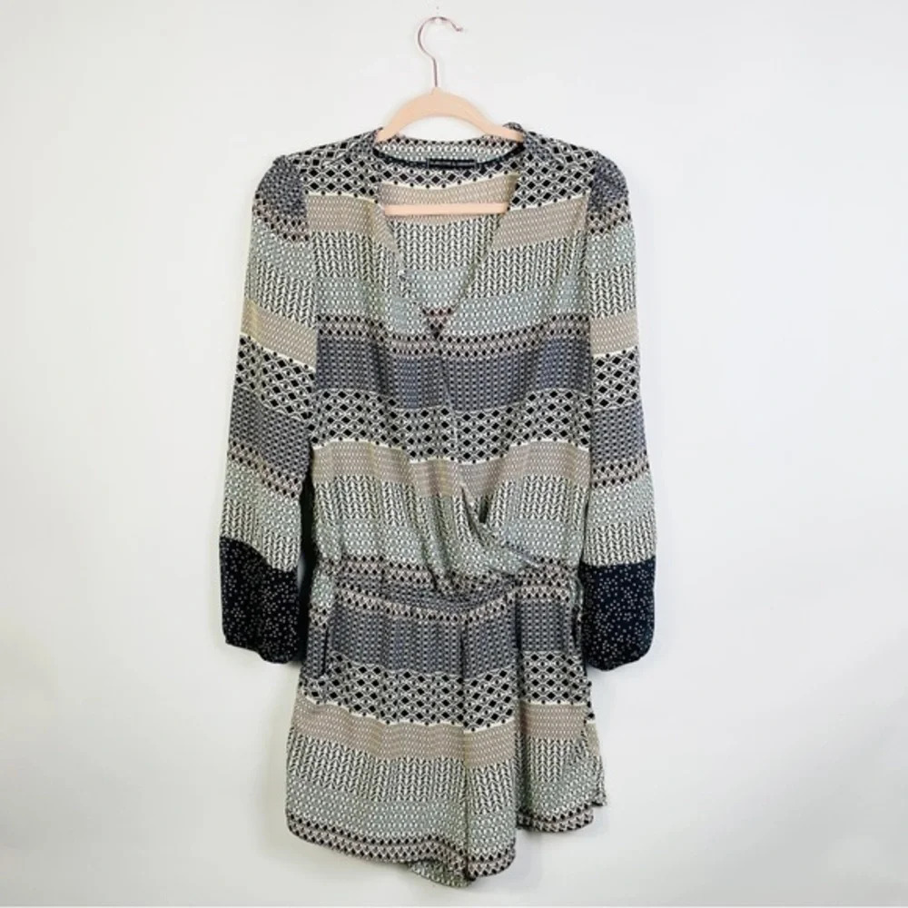 Harlowe & graham Long Sleeve Faux Wrap Romper Boho Festival Size Large